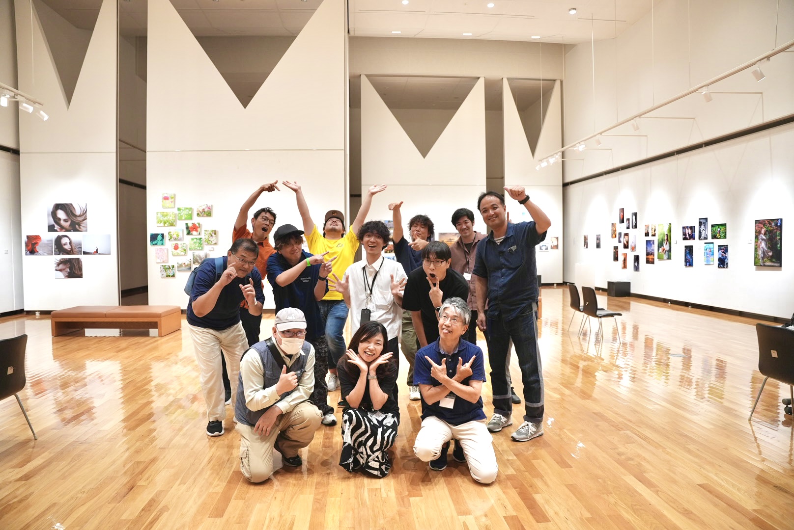 YOLOの写真映像展に集まったメンバー
